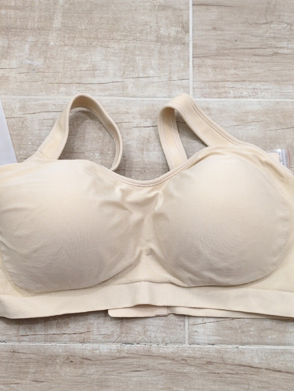 Truekind Daily Comfort Wirefree Shaper Bra —beige. i ordered the wrong size.